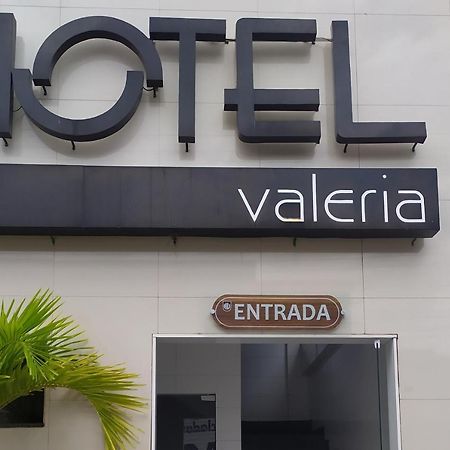 Oyo Hotel Valeria Salvador Exterior photo